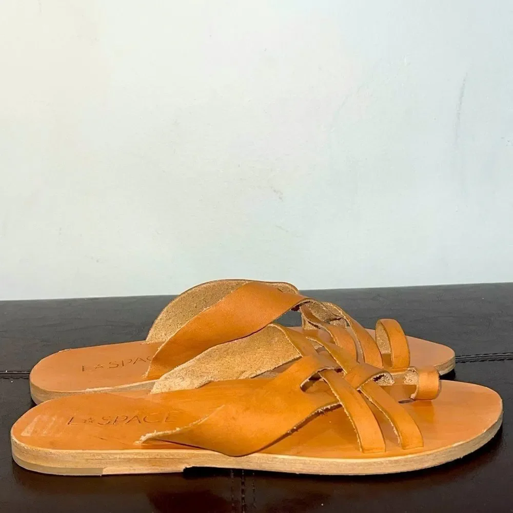 L*Space Shore Break Leather Sandal Slide Sz 38